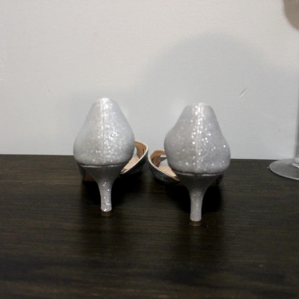 4/$25 I. Miller Silver Peep Toe Heels size 7